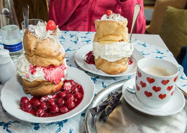 Gasthaus Cafe Graflhoehe Windbeutelbaron